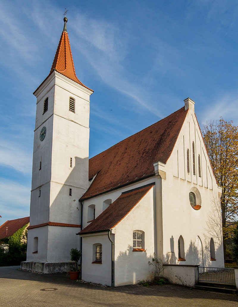 Ansicht Nikolauskirche Steinheim von Rechts